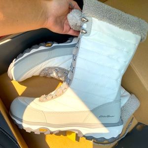 BRAND NEW Eddie Bauer Winter Boots